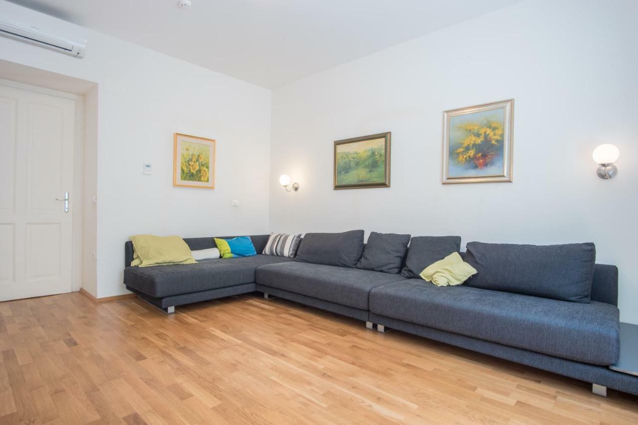 Luxury Central Apartment ليوبليانا المظهر الخارجي الصورة